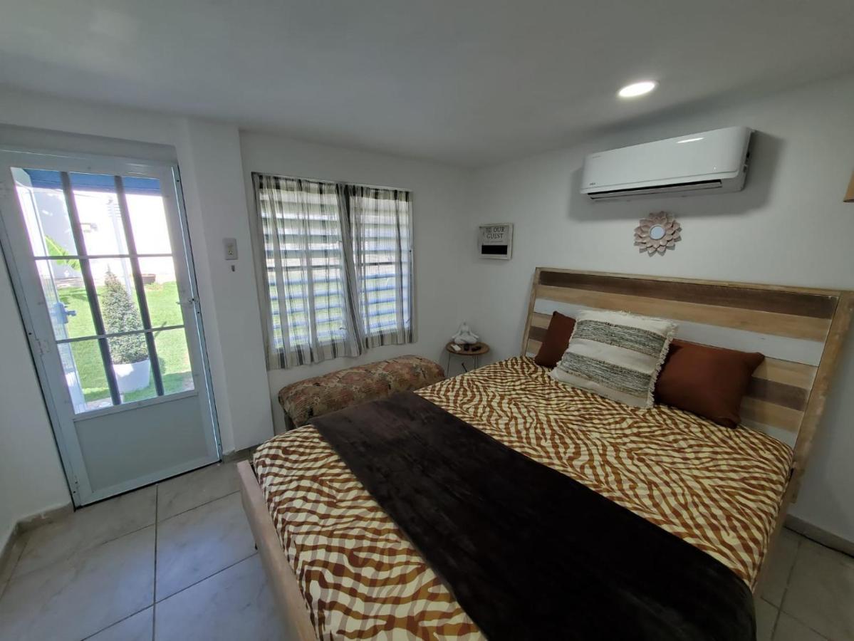 Aguadilla Breeze Apt In Gated Complex 8 Minute Walk To Crashboat Beach Exterior photo